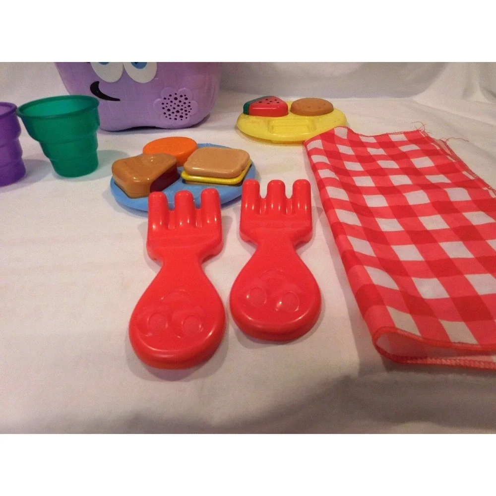 LeapFrog Shapes And Sharing Picnic Basket Toddler Toy Learning System